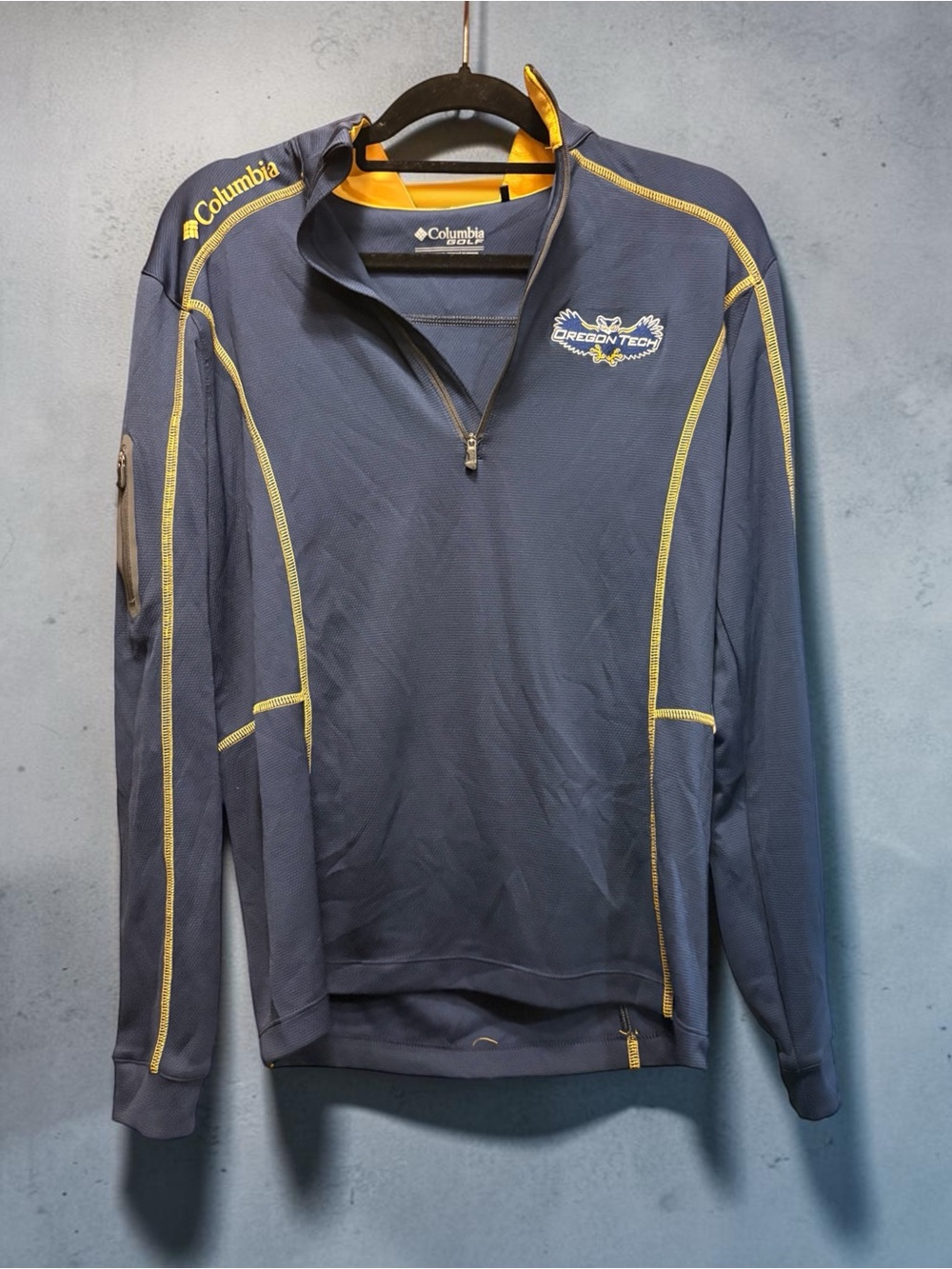 Columbia Golf Oregon Tech Men’s Navy Half-Zip Pullover with Yellow Trim